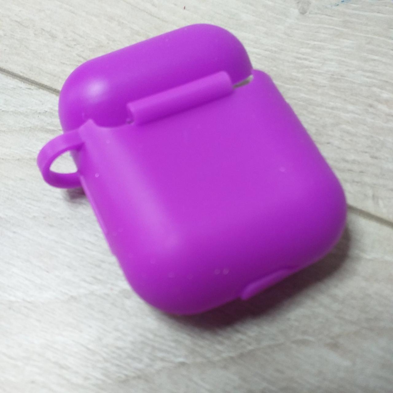 Чехол силиконовый для наушников Apple AirPods Фиолетовый (KG-7822) - фото 4 Чехол силиконовый для наушников Apple AirPods Фиолетовый (KG-7822) - фото 4