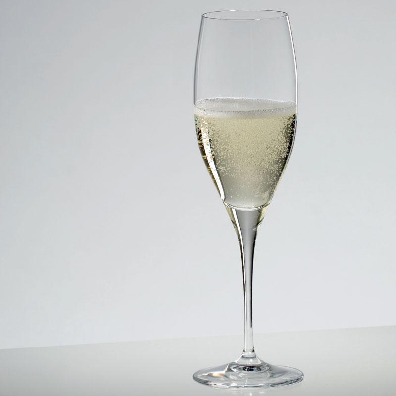 Набір келихів для шампанського Riedel Vinum 2 шт.230 мл (6416/48) - фото 4 Набір келихів для шампанського Riedel Vinum 2 шт.230 мл (6416/48) - фото 4