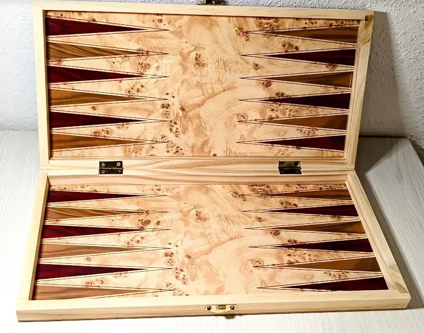 Набір ігор 3в1 шахи/шашки/нарди в дерев'яній 33х33 см - фото 3