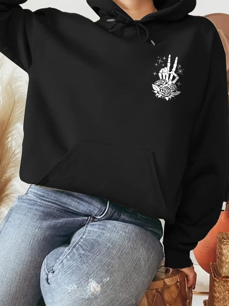 Худі жіноче з принтом Pin-000-2756 M Чорний (2700321973) - фото 2 Худі жіноче з принтом Pin-000-2756 M Чорний (2700321973) - фото 2