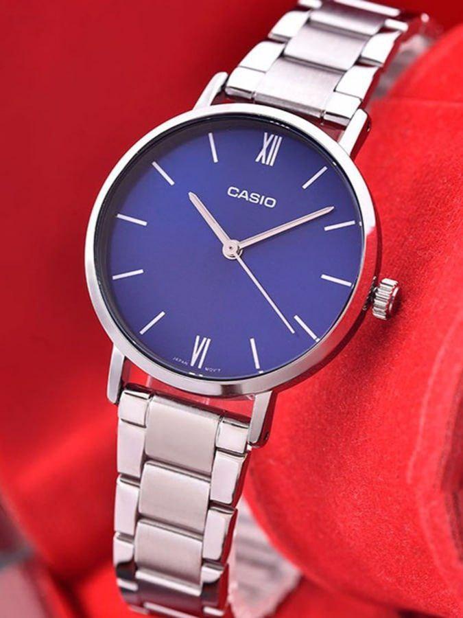 Наручний годинник жіночий Casio LTP-VT02D-2A Timeless Collection Lady Timeless Collection Синій (2912840709) Наручний годинник жіночий Casio LTP-VT02D-2A Timeless Collection Lady Timeless Collection Синій (2912840709)