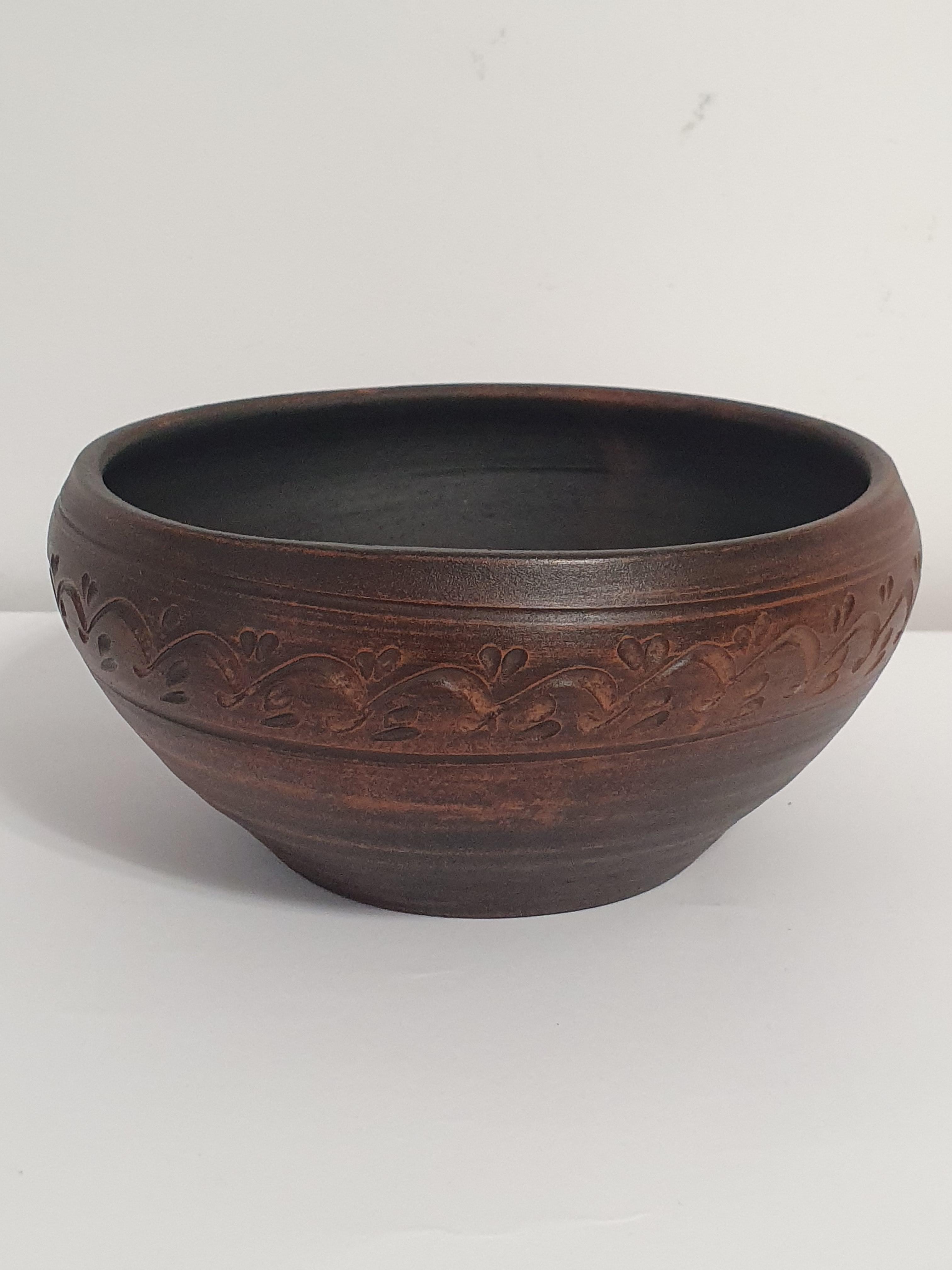 Миска из красной глины (3943)