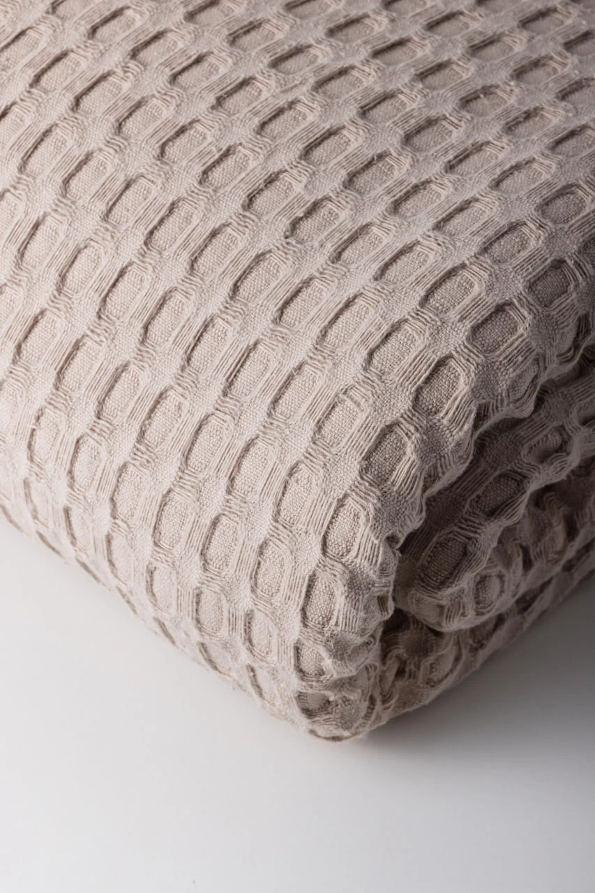 Плед вафельный HYGG семейный 230х250 см Светло-бежевый (311191) - фото 4 Плед вафельный HYGG семейный 230х250 см Светло-бежевый (311191) - фото 4