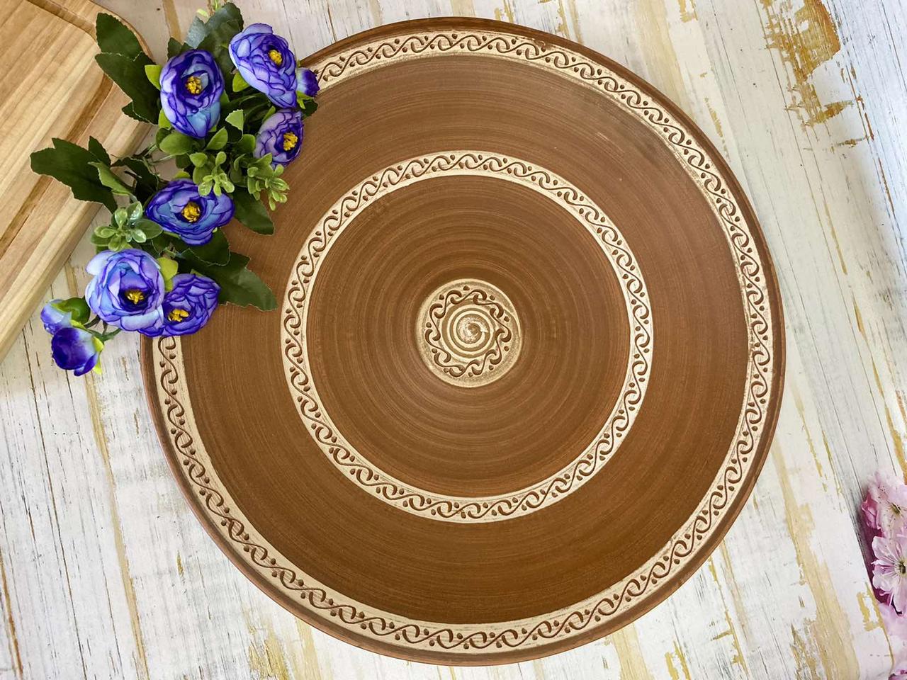 Блюдо велике Етно ангоб з червоної глини 420 мм (1433003741) - фото 2 Блюдо велике Етно ангоб з червоної глини 420 мм (1433003741) - фото 2