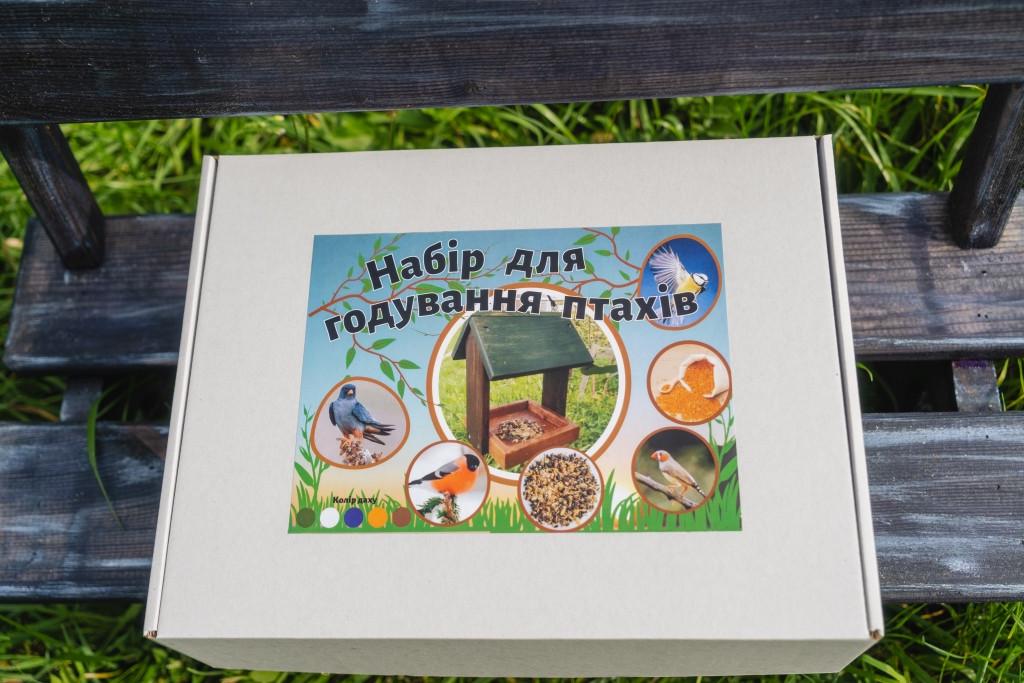 Набор для кормления птиц из деревянной разборной кормушки и корма для птиц овес/крупы/семена льна и подсолнечника/просо - фото 8 Набор для кормления птиц из деревянной разборной кормушки и корма для птиц овес/крупы/семена льна и подсолнечника/просо - фото 8