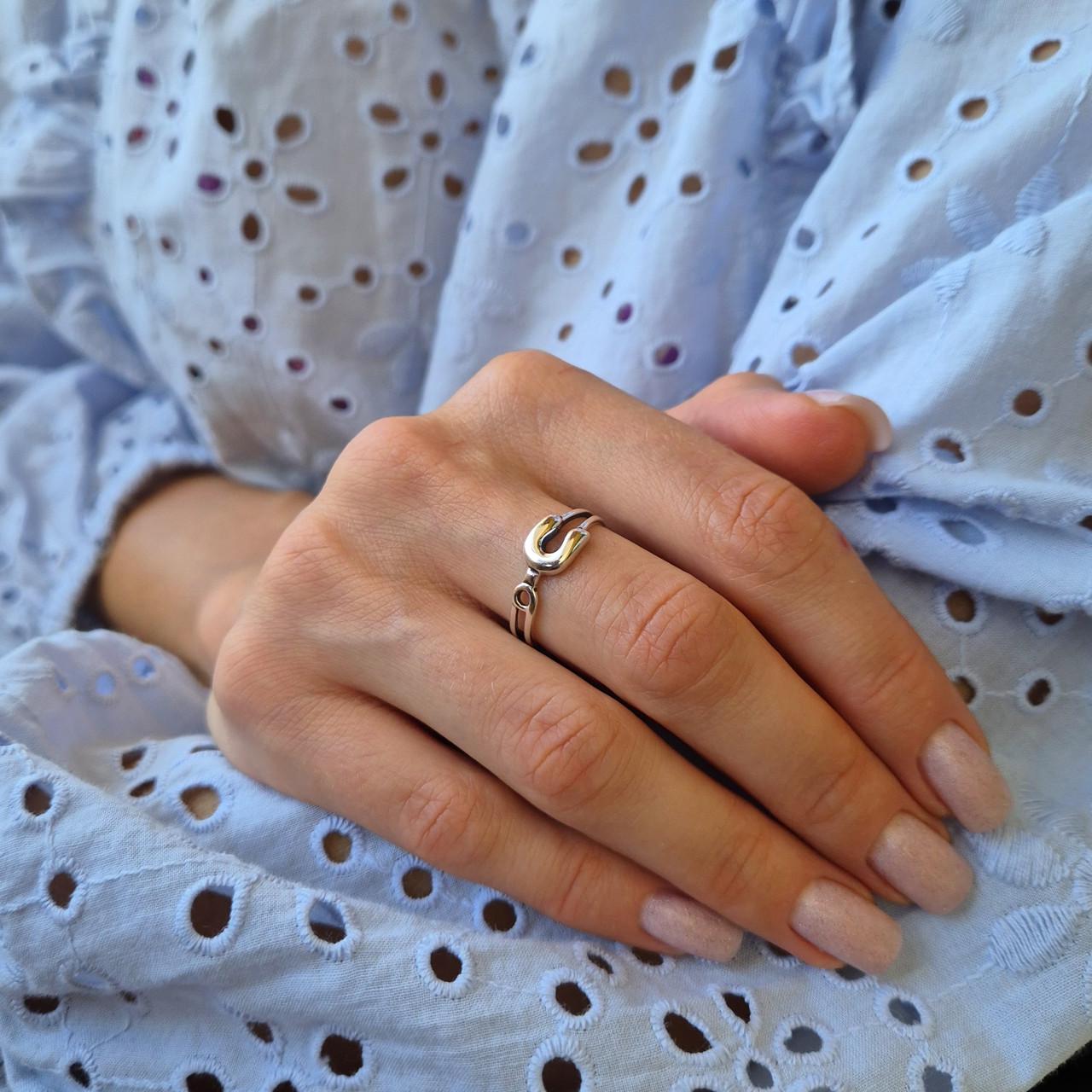 Кольцо женское без камней серебро р. 17,5 925 пробы 1,68 г (10253)