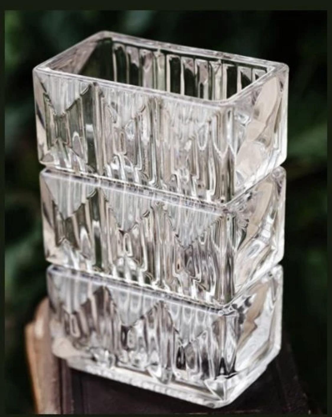 Ваза стеклянная прямоугольная Celine 19,7 см Прозрачный (80010) - фото 3 Ваза стеклянная прямоугольная Celine 19,7 см Прозрачный (80010) - фото 3