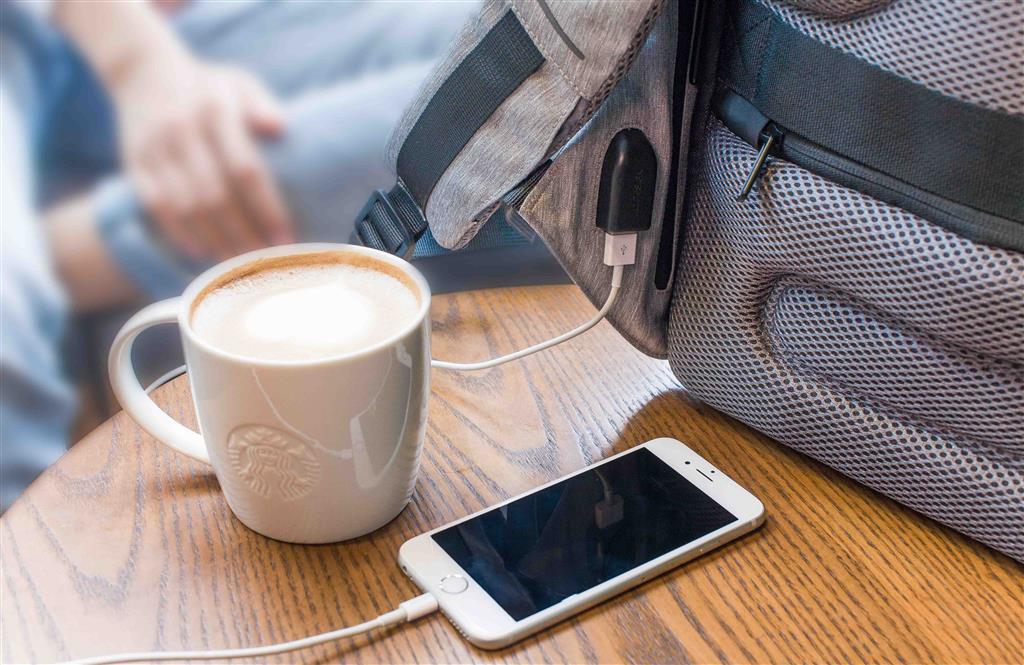 Рюкзак антивор XD Design Bobby Compact 14" Розовый - фото 10 Рюкзак антивор XD Design Bobby Compact 14" Розовый - фото 10