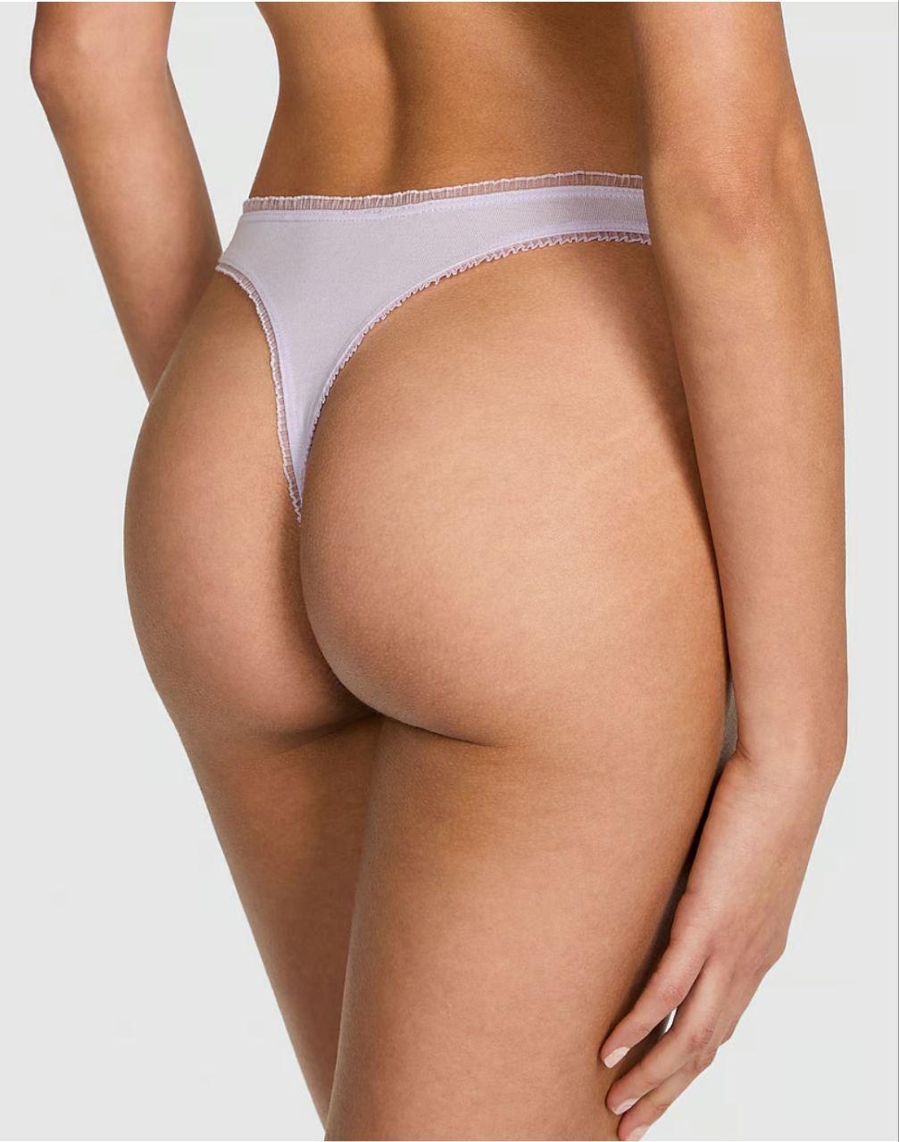 Трусики-стринги женские Victoria's Secret с рюшами и нашивкой-маргариткой L Белый 2766678181) - фото 2 Трусики-стринги женские Victoria's Secret с рюшами и нашивкой-маргариткой L Белый 2766678181) - фото 2