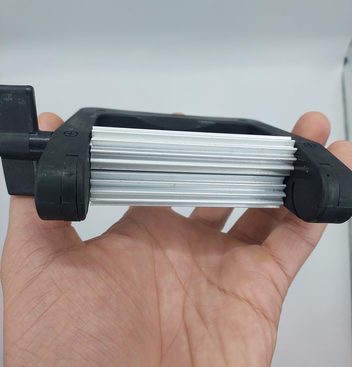 Пресс для выдавливания краски из тюбика ДенІС professional из прочного пластика Черный (1453070098) - фото 5 Пресс для выдавливания краски из тюбика ДенІС professional из прочного пластика Черный (1453070098) - фото 5