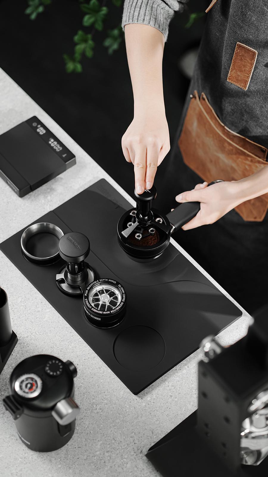 Силіконова темперувальна база MHW-3BOMBER YU Series Tamping Base 360x225 мм Black (SP5538-OS) - фото 3 Силіконова темперувальна база MHW-3BOMBER YU Series Tamping Base 360x225 мм Black (SP5538-OS) - фото 3