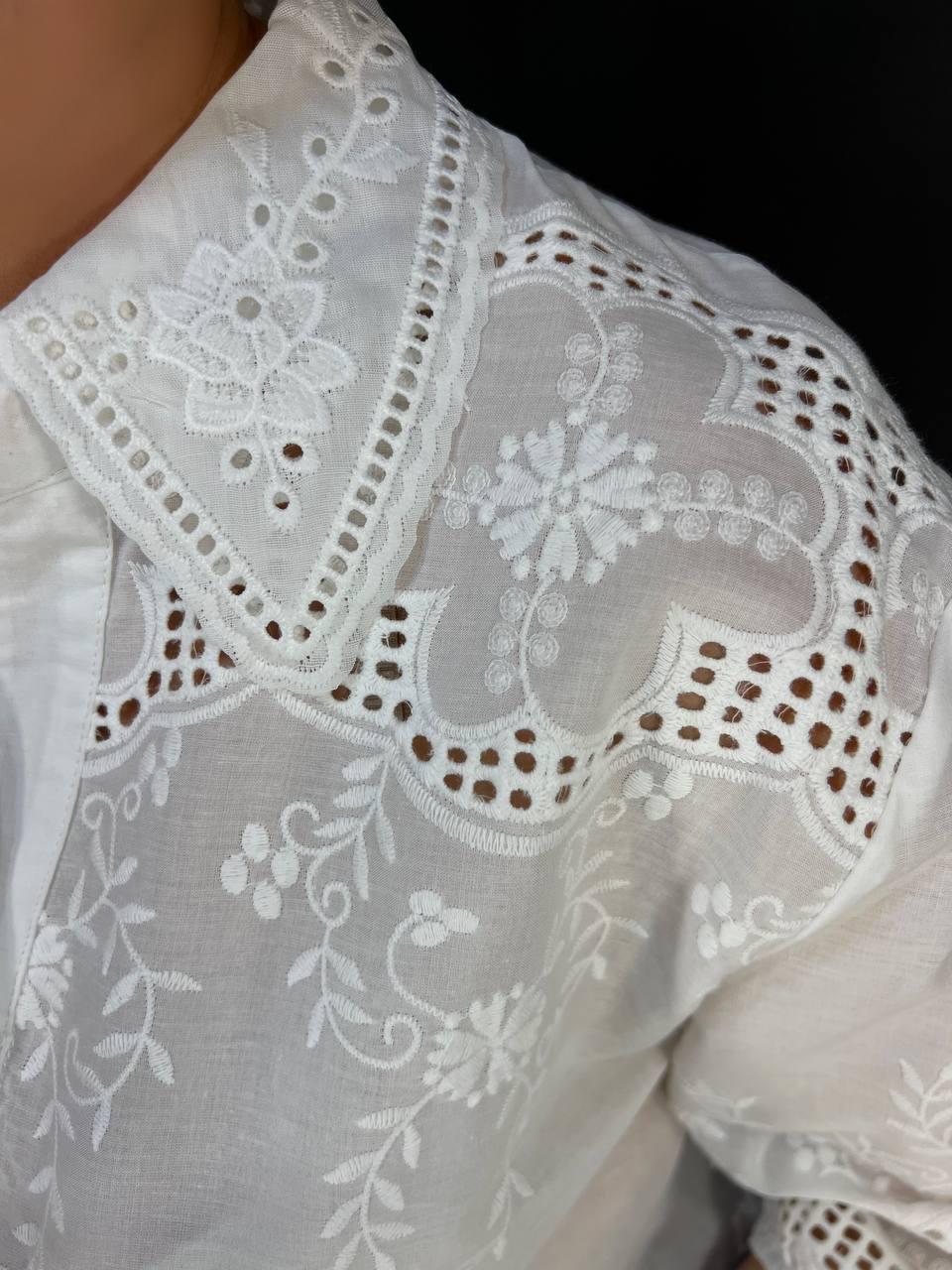 Рубашка женская A-N 8132 кружево вышивка на пуговицах короткий пышный рукав L Белый (26404732) - фото 2