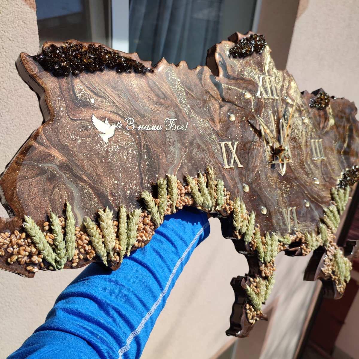 Часы настенные из эпоксидной смолы Карта Украины 40x25 см