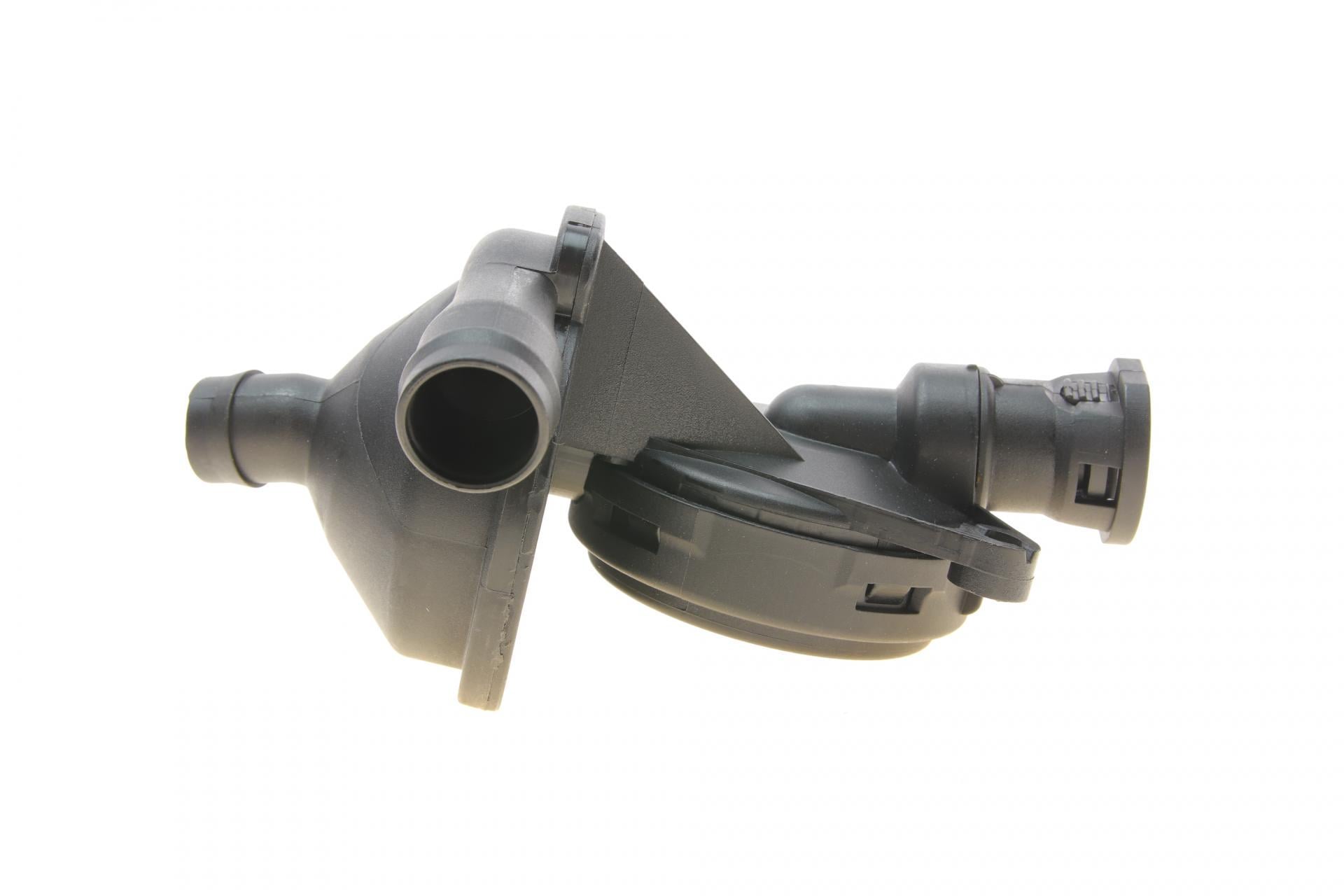 Клапан вентиляції картера BOGAP BMW 1 E87/3 E46/3 E90/3 E91/X3 E83/Z4 E85 1.8/2.0 00-12 B1216103
