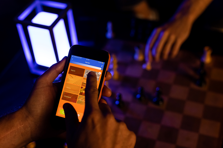 Светильник Osram SMART POWERBANK TABLE FRAME 5W 5V 310lm 3000K RGB 120х203х120 мм (4099854474958) - фото 6