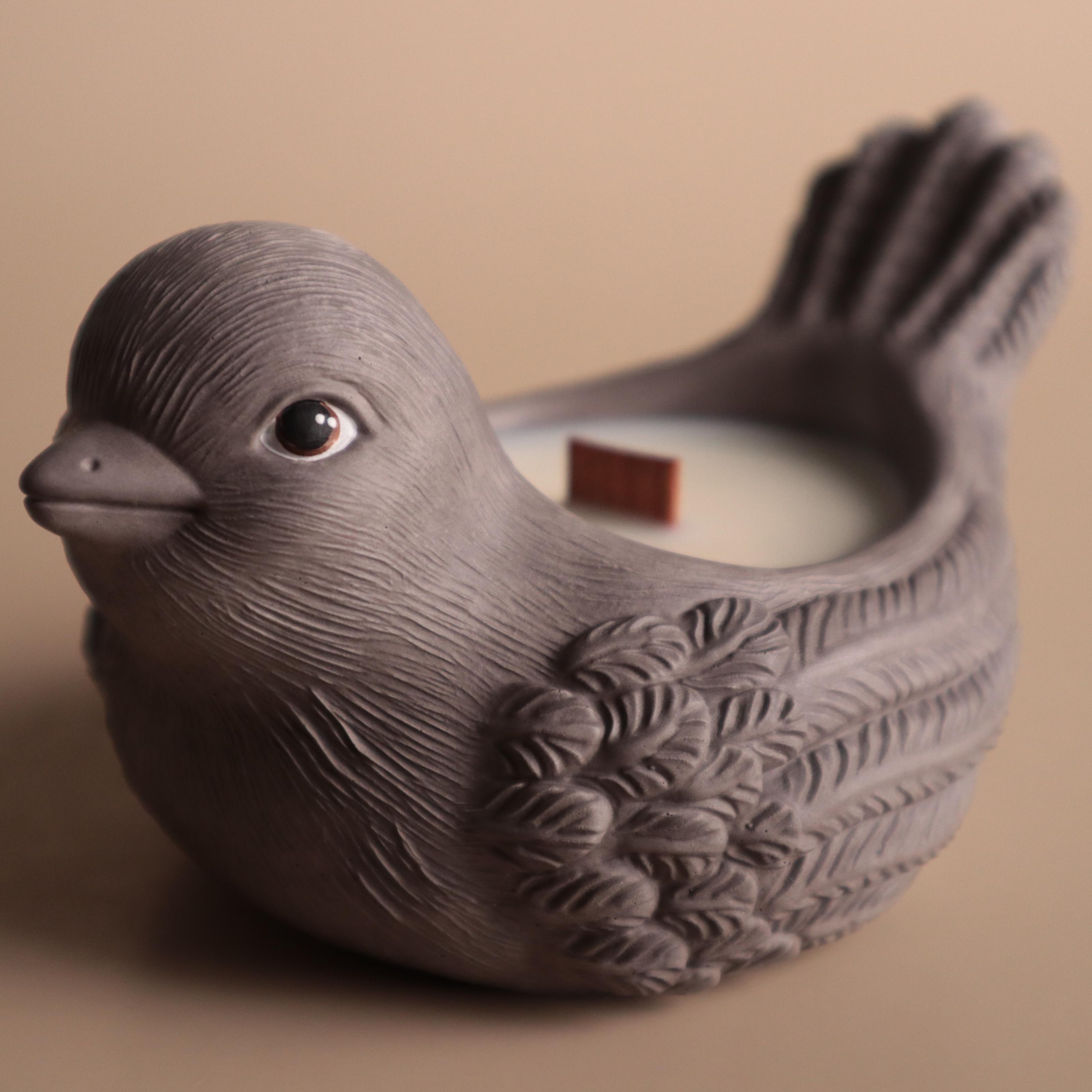 Аромасвічка соєва Wax Harmony Ваніль у гіпсовому кашпо Пташка Сірий (1001201) Аромасвічка соєва Wax Harmony Ваніль у гіпсовому кашпо Пташка Сірий (1001201)