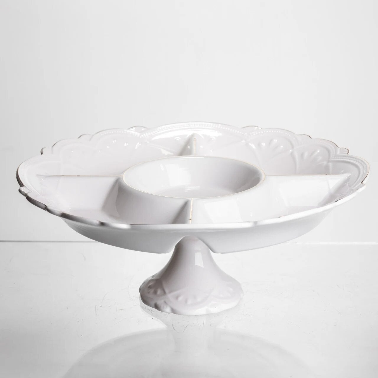 Менажница на ножке YIWU White Square фарфоровая на 5 секций круглая 31,5 см (120-YH-HG059) Менажница на ножке YIWU White Square фарфоровая на 5 секций круглая 31,5 см (120-YH-HG059)