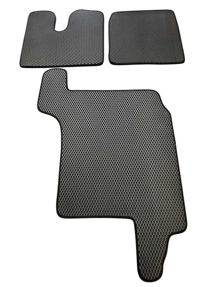 Автокилимки в салон EVA для MAN TGX МКПП (2700168598) Автокилимки в салон EVA для MAN TGX МКПП (2700168598)