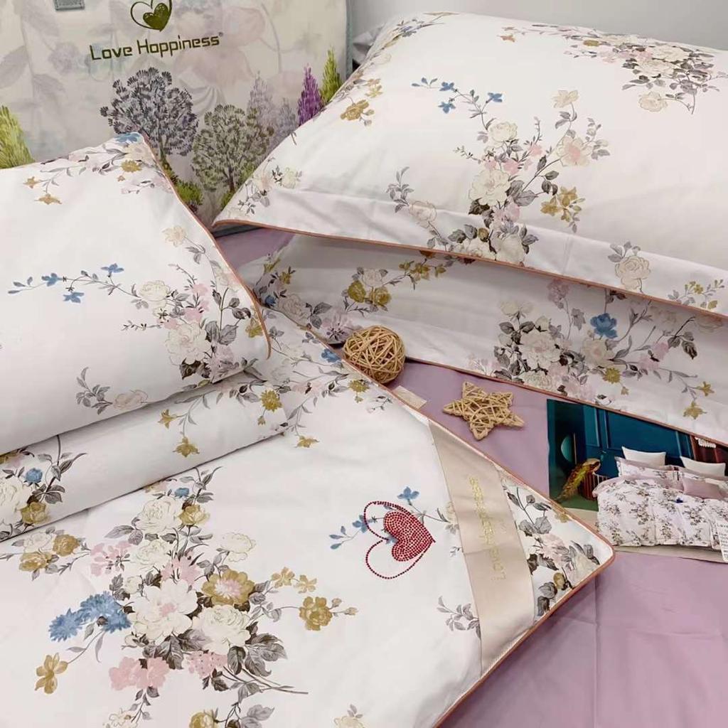 Комплект постільної білизни з ковдрою в квітах євро (700387)