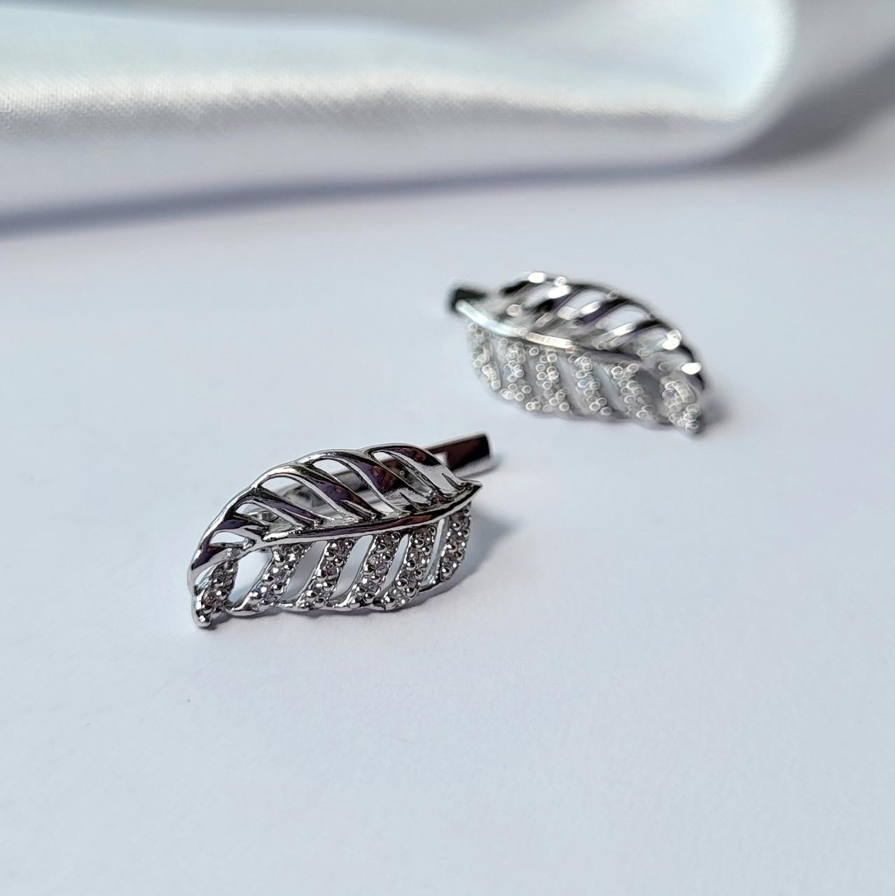 Серьги Листочек в белых камнях серебро 925 пробы 3 г (55094р)
