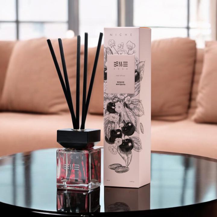 Аромадифузор Esse для дому Home Niche Вишня та Мігдаль 100 мл (2192105598)