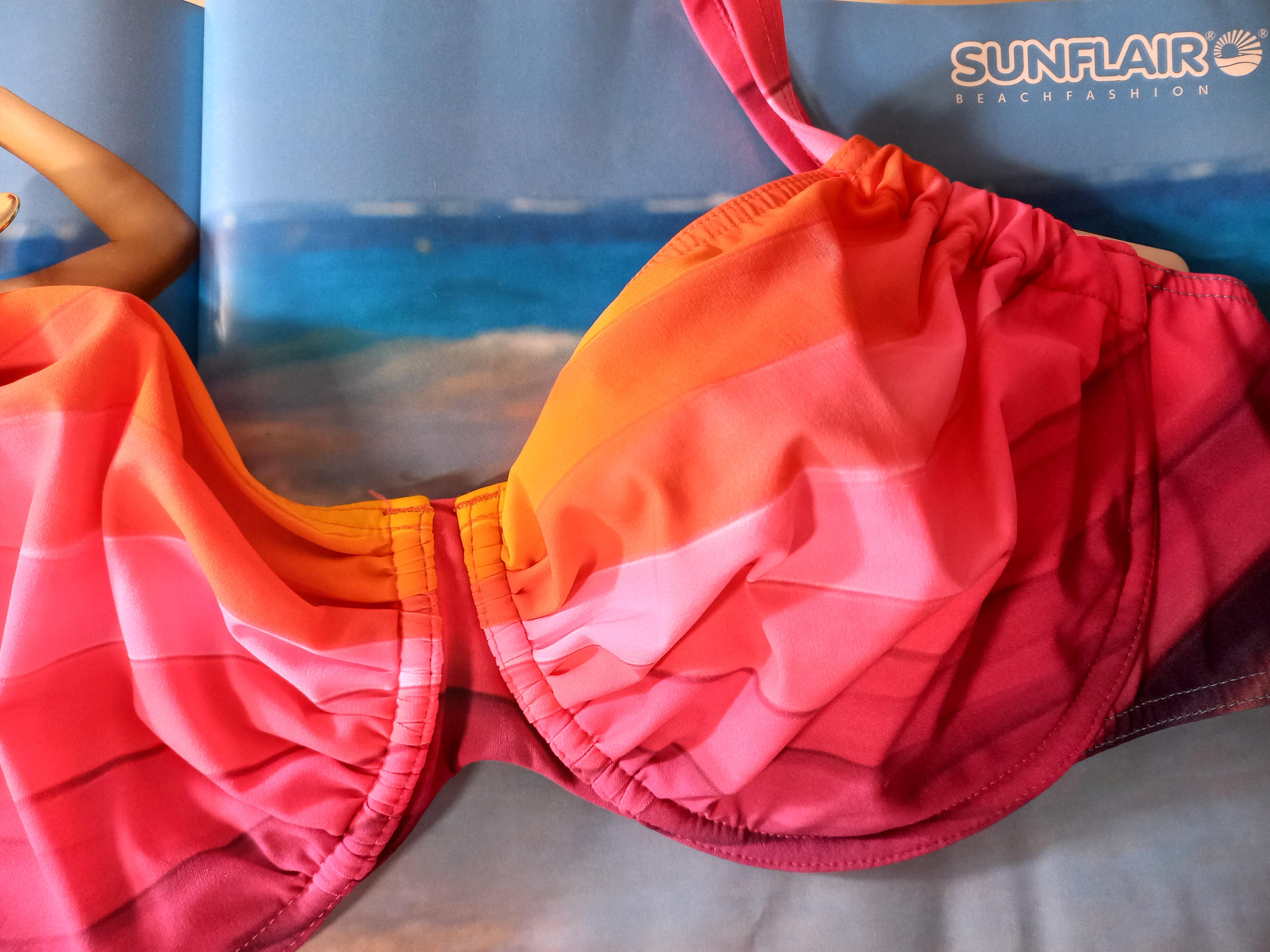 Жіночий купальник Sunflair Beachfashion Shadow Red Bikini 21330s 40E Райдужний (10623981) - фото 3 Жіночий купальник Sunflair Beachfashion Shadow Red Bikini 21330s 40E Райдужний (10623981) - фото 3