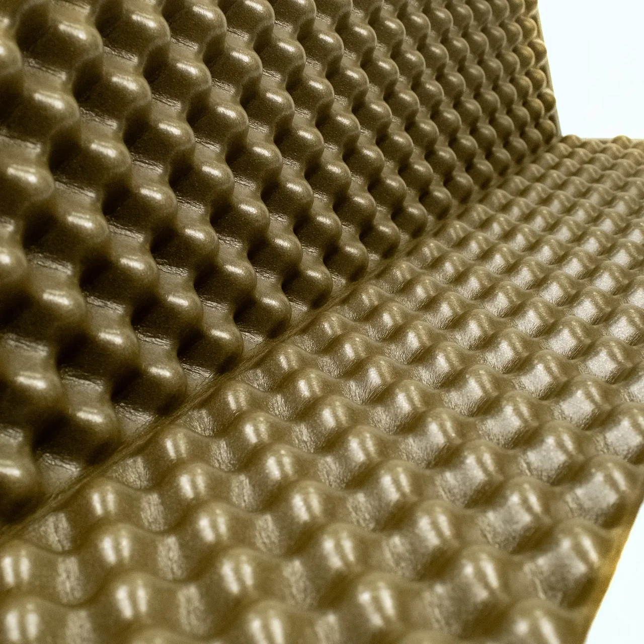 Килимок туристичний складаний Tribe Trekker Reflect T-BC-0001 185х56х1,8 см Olive (T-BC-0001-olive) - фото 4 Килимок туристичний складаний Tribe Trekker Reflect T-BC-0001 185х56х1,8 см Olive (T-BC-0001-olive) - фото 4