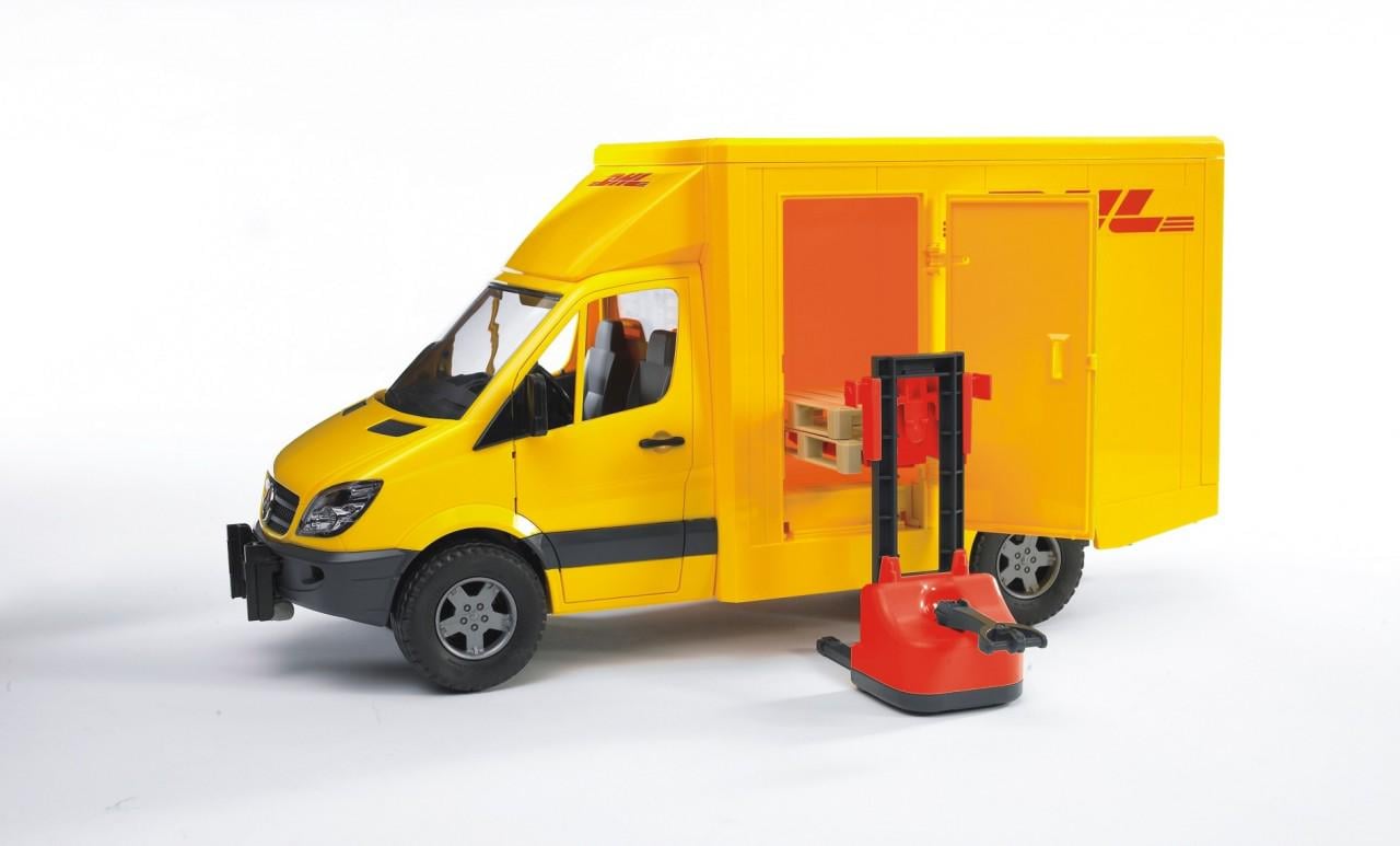 Фургон Mercedes-Benz Sprinter DHL та навантажувачем з піддонами 02534