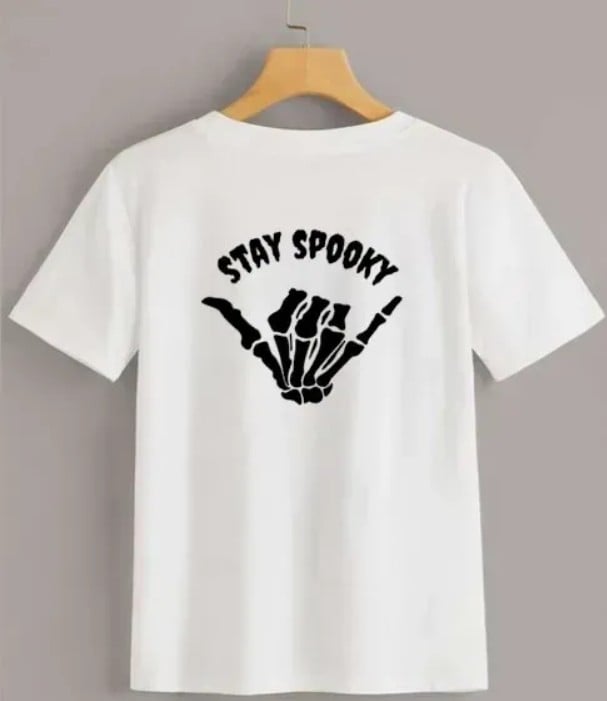 Футболка с надписью Stay spooky и изображением костей M Белый (1562бM)