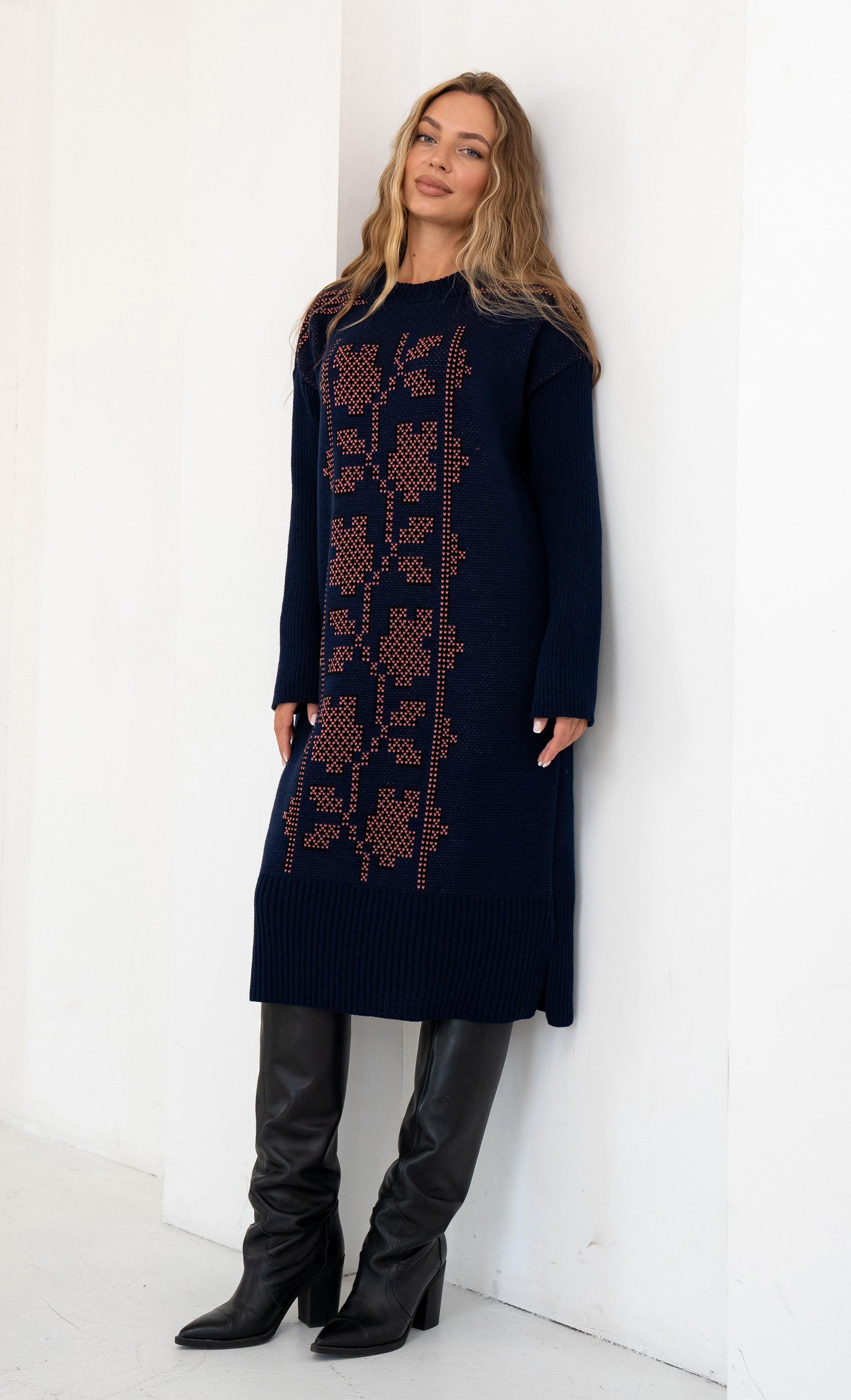 Сукня вязана з орнаментом р. 48-54 (ВЕ05) - фото 1 Сукня вязана з орнаментом р. 48-54 (ВЕ05) - фото 1