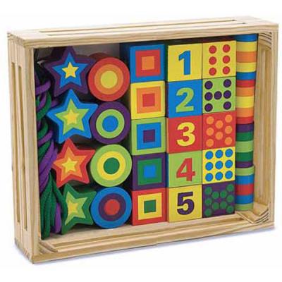 Развивающая игрушка Melissa&Doug коробка со шнуровкой и звеньями (MD3775) Развивающая игрушка Melissa&Doug коробка со шнуровкой и звеньями (MD3775)