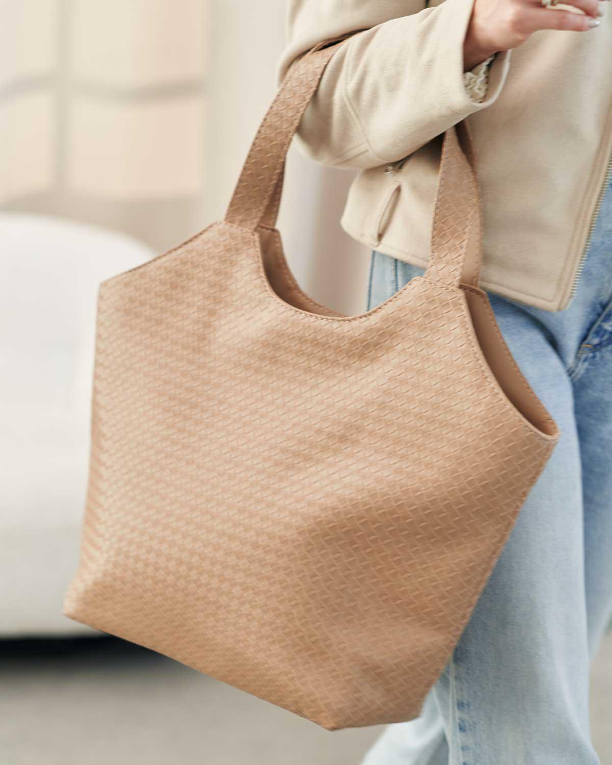 Женская сумка Welassie Тенси на одно отделение из экокожи Бежевый (2004529653) - фото 2 Женская сумка Welassie Тенси на одно отделение из экокожи Бежевый (2004529653) - фото 2