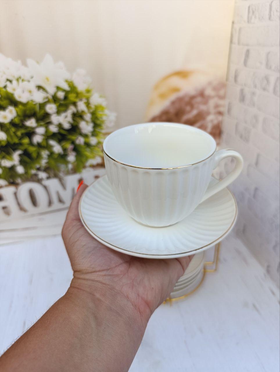 Чайний сервіз SNT Франческа порцеляна на металевій стійці 230 мл 13 предметів Білий (15221-00) - фото 4 Чайний сервіз SNT Франческа порцеляна на металевій стійці 230 мл 13 предметів Білий (15221-00) - фото 4