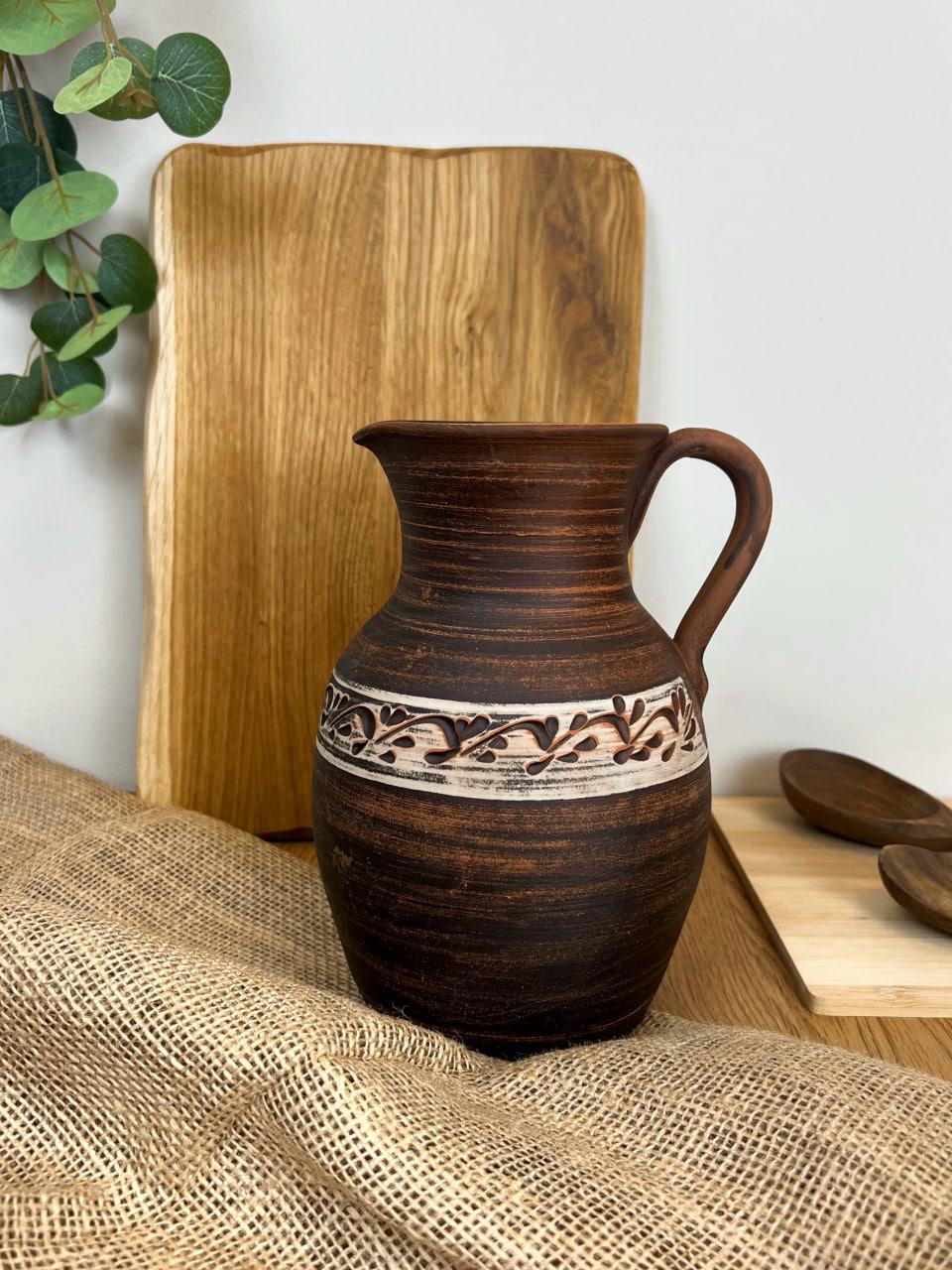 Глек керамічний глиняний різьблений з ручкою ангоб 2 л (3001-36) - фото 4