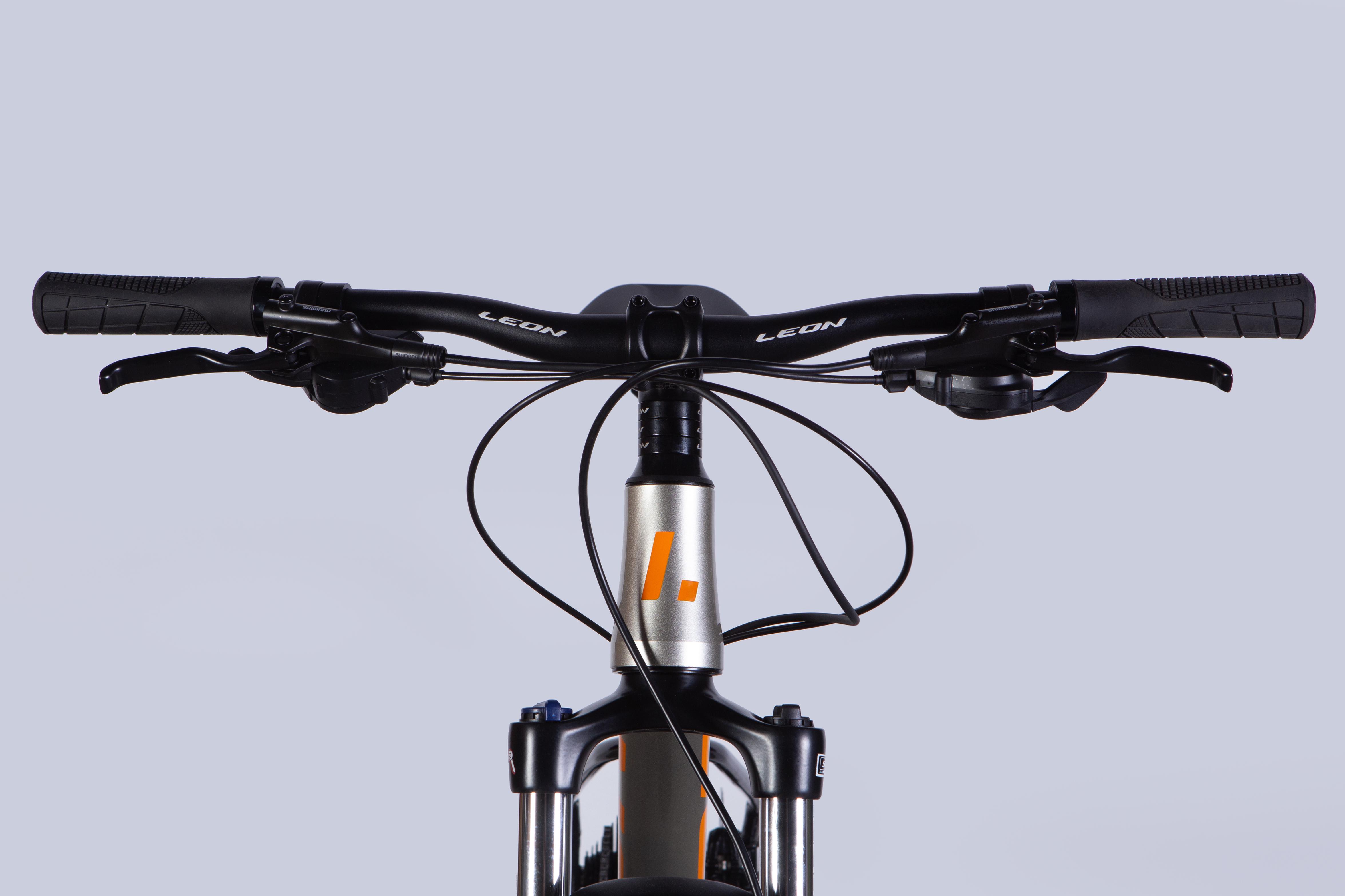 Велосипед Leon 2025 XC 80 HDD AL 27,5" рама 16" Серебристый с черным (OPS-LN-27,5-061) - фото 4 Велосипед Leon 2025 XC 80 HDD AL 27,5" рама 16" Серебристый с черным (OPS-LN-27,5-061) - фото 4