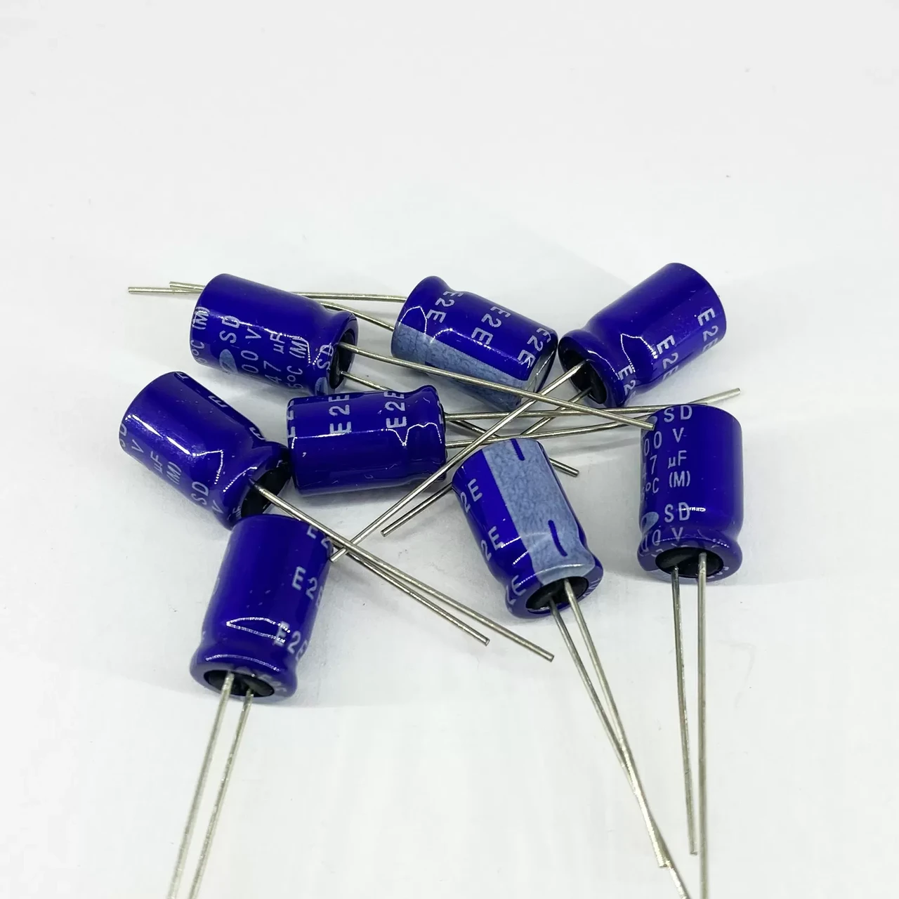 Конденсаторы электролитические SAMWHA 47 мкф 100V 8x11,5 мм 85 °C (1956440978)