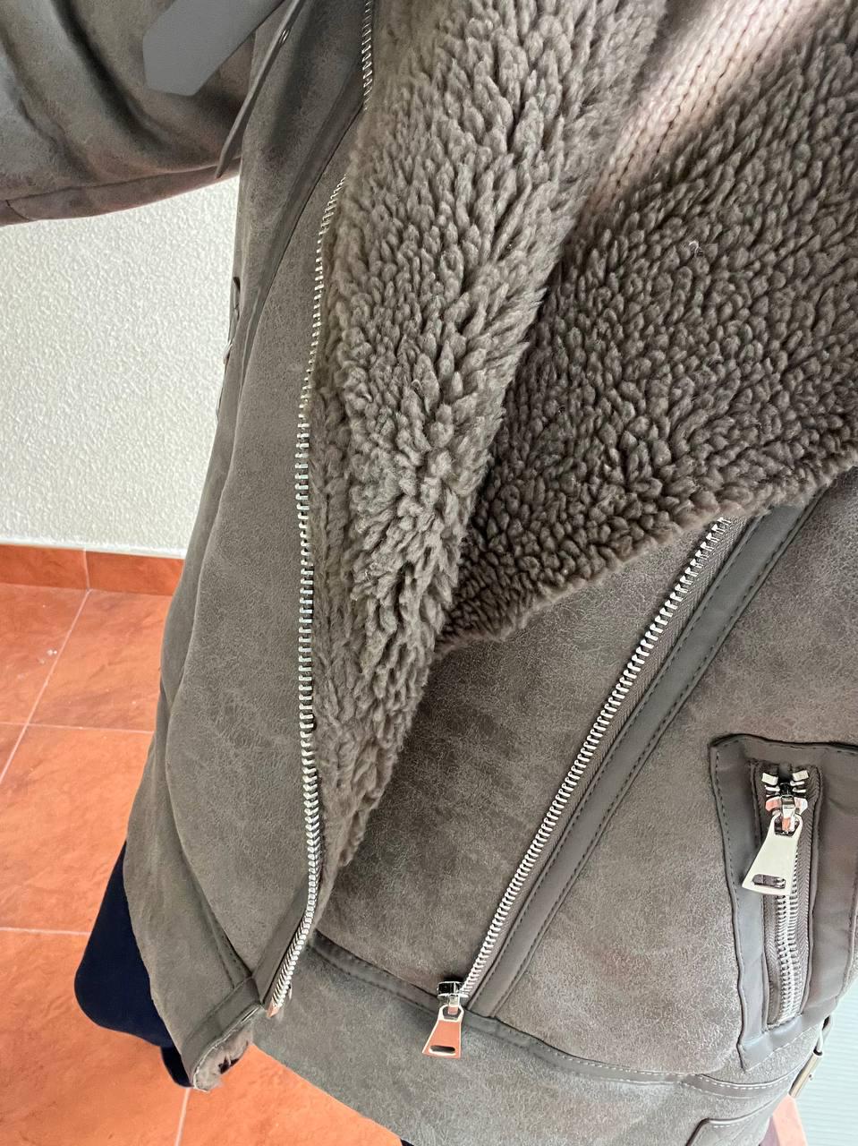 Дублянка жіноча Aftf Basic 243 середньої довжини з екозамші на блискавці з хутром L Капучино (3292) - фото 9 Дублянка жіноча Aftf Basic 243 середньої довжини з екозамші на блискавці з хутром L Капучино (3292) - фото 9