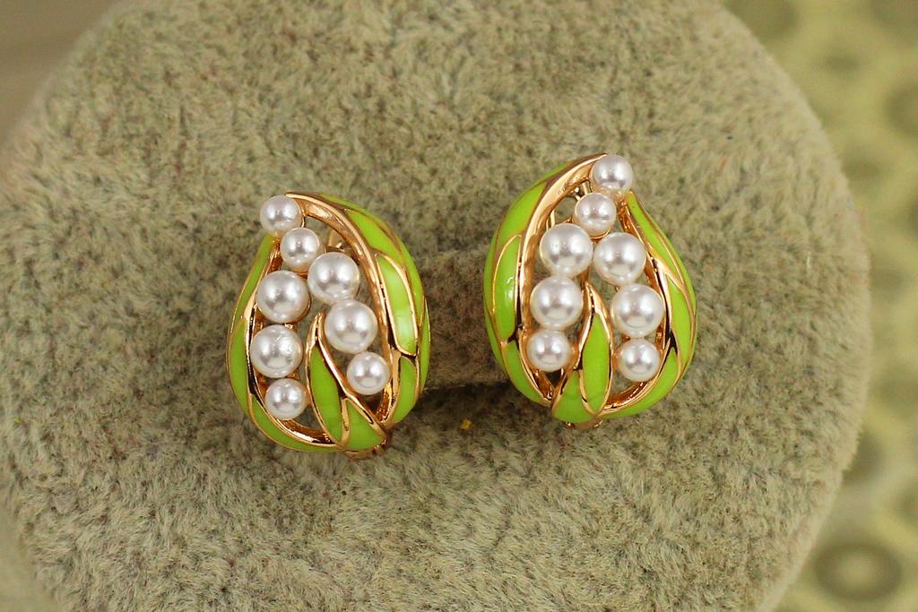 Серьги Xuping Jewelry Ландыш с жемчугом и зеленой эмалью 1,5 см Золотистый (33393673)