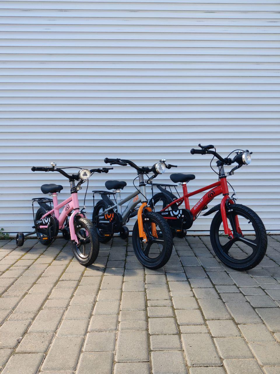 Детский велосипед двухколесный с обучающими колесами GSGW Bike 5188-88A-12 Красный (5188-88A-12r-s2) - фото 2 Детский велосипед двухколесный с обучающими колесами GSGW Bike 5188-88A-12 Красный (5188-88A-12r-s2) - фото 2