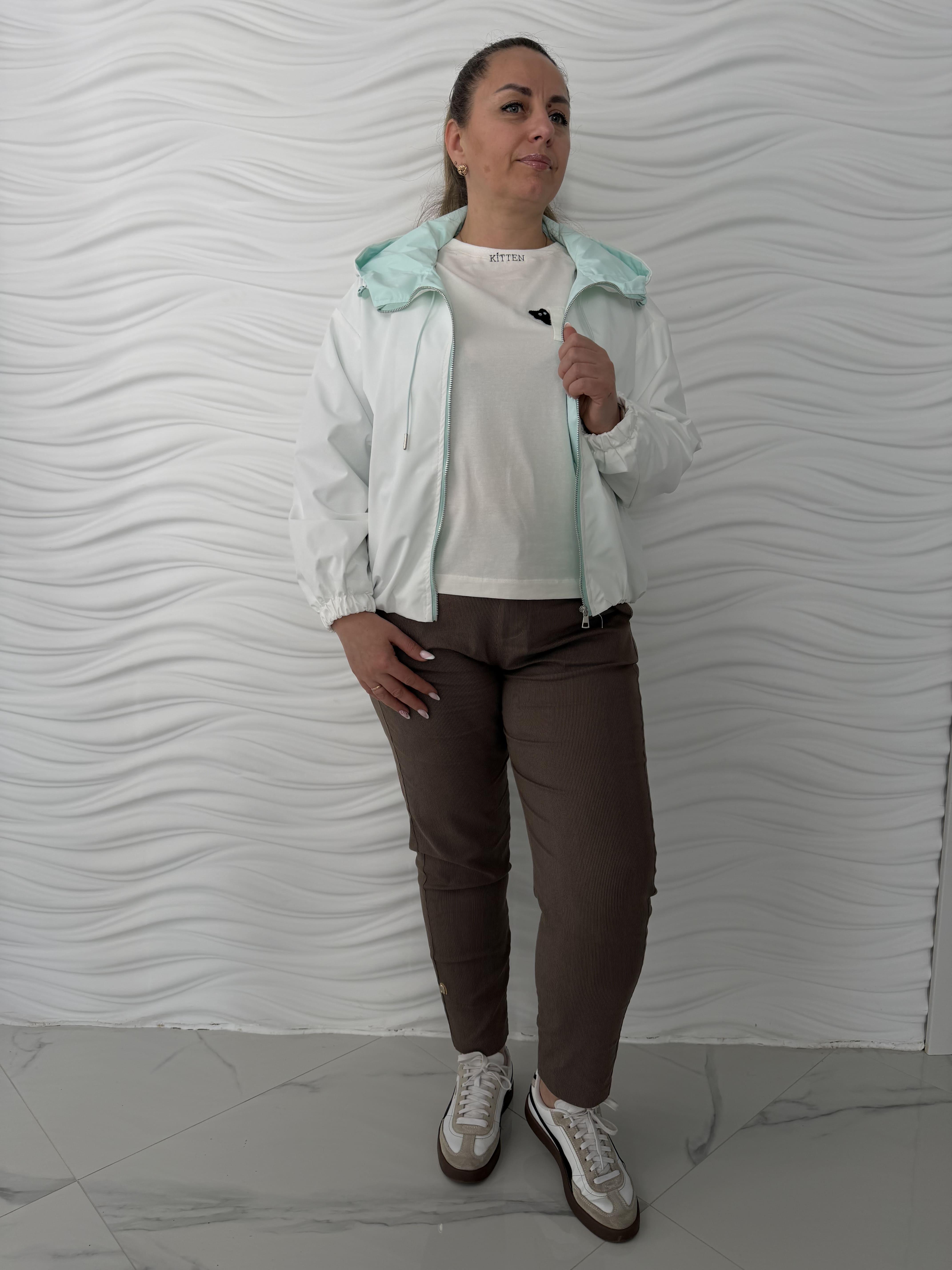 Куртка-ветровка женская с контрастной подкладкой one size Белый/Мятный (30327/БМ)