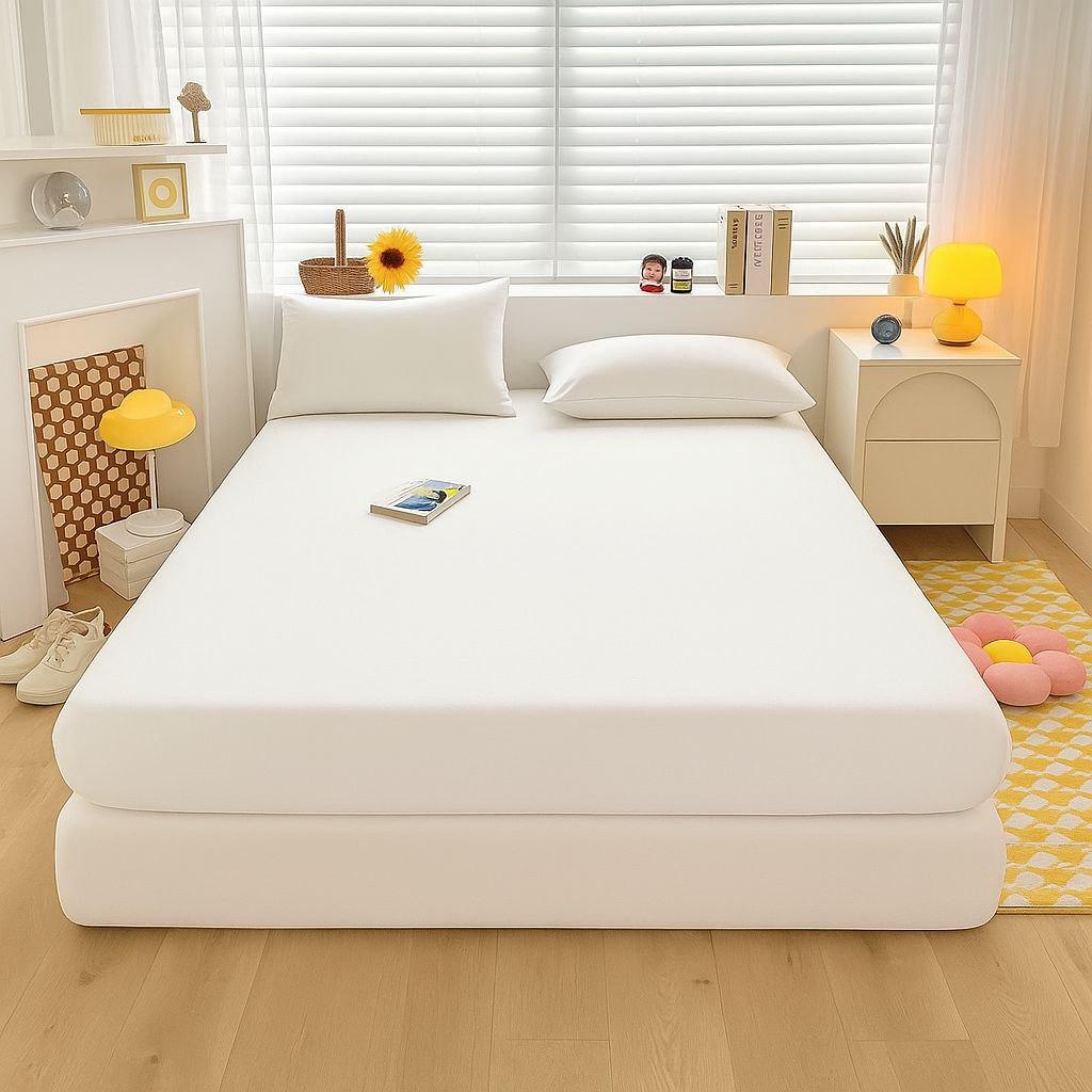 Набор Febo простынь на резинке 180х200 см и наволочки из ранфорса 50х70 см Белый (01040114) Набор Febo простынь на резинке 180х200 см и наволочки из ранфорса 50х70 см Белый (01040114)