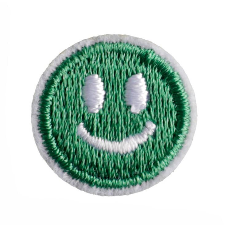 Термоаппликация Smile вышитая 1,8х1,8 см 1 шт. Зеленый (АК1818з05) Термоаппликация Smile вышитая 1,8х1,8 см 1 шт. Зеленый (АК1818з05)