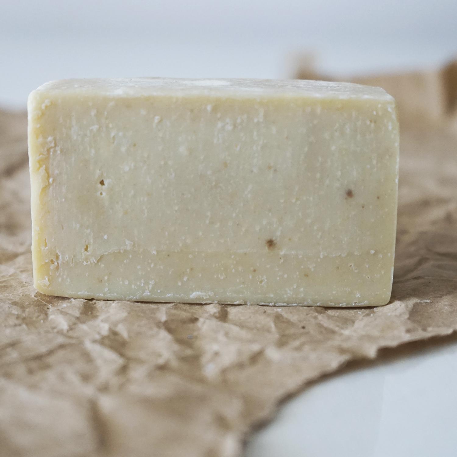 Мыло хозяйственное горчичное для мытья вощанок и посуды (1982) Мыло хозяйственное горчичное для мытья вощанок и посуды (1982)