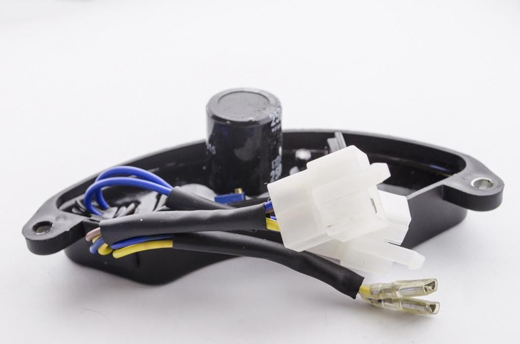 Реле напряжения генератора AVR 2 фишки 5 кВт 560mF (2992)