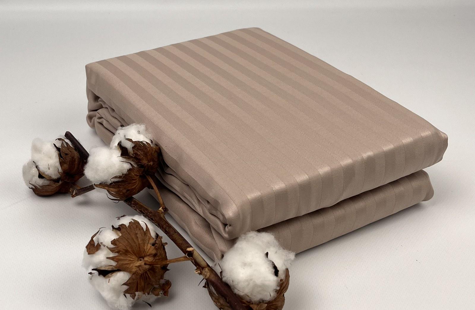 Простирадло Maison D'or Страйп-сатин 240x260 см з наволочками Beige (CN28021)