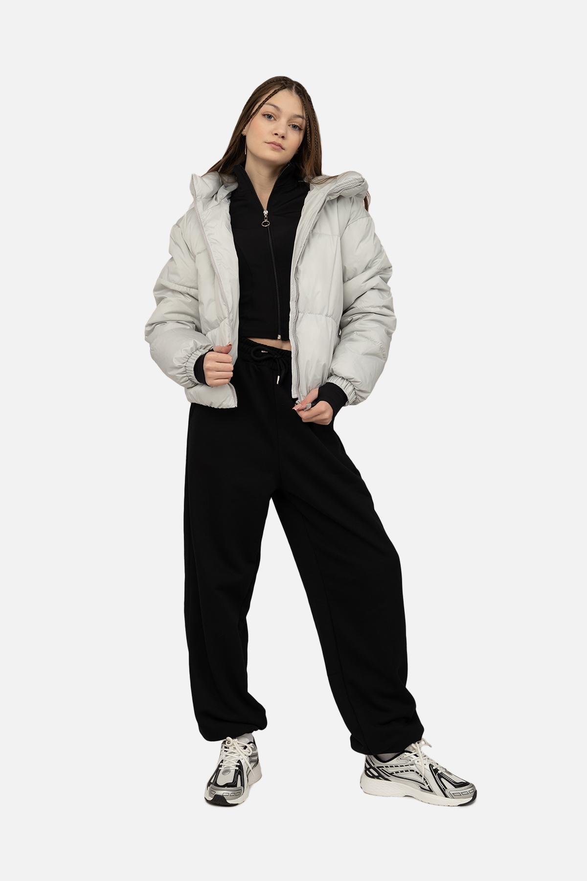 Куртка короткая женская р. 48 Светло-серый (SKT001039246)