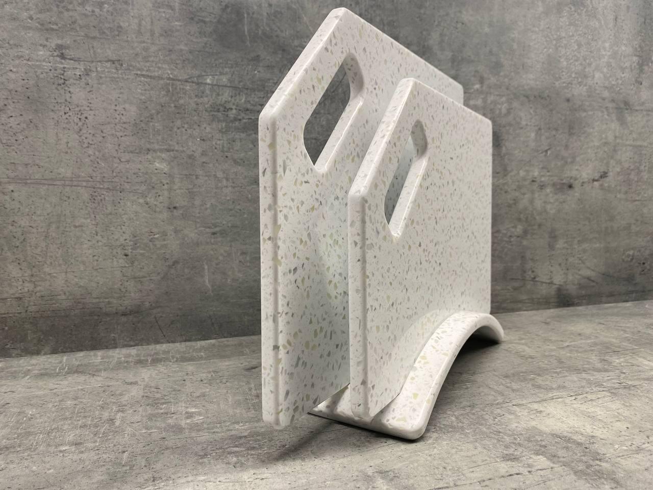 Набір дошок кухонних Athena зі штучного акрилового каменю на підставці 2 шт. - фото 2 Набір дошок кухонних Athena зі штучного акрилового каменю на підставці 2 шт. - фото 2