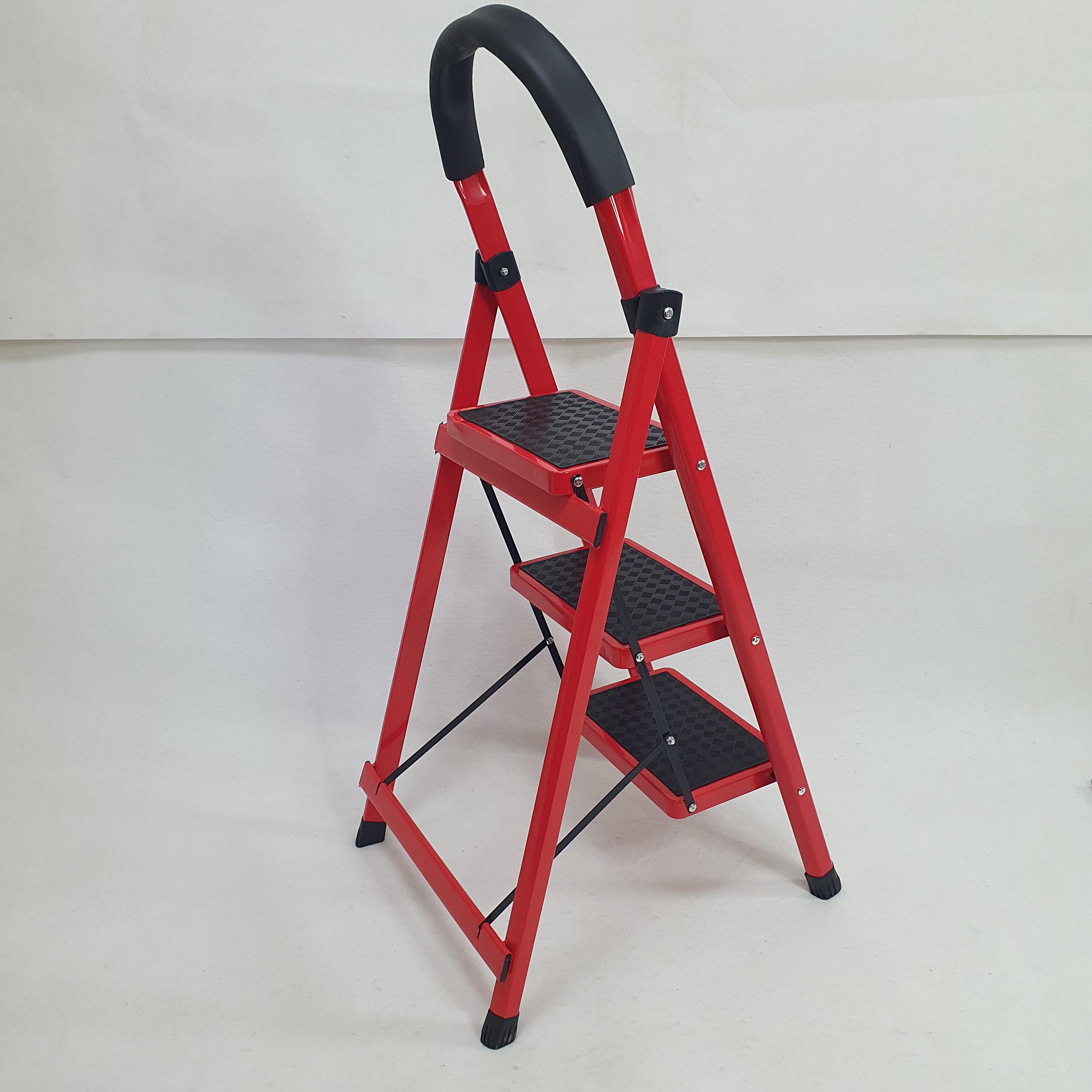 Лестница металлическая на три ступеньки с прорезиненными ковриками (LFS-3S-Red) - фото 5 Лестница металлическая на три ступеньки с прорезиненными ковриками (LFS-3S-Red) - фото 5