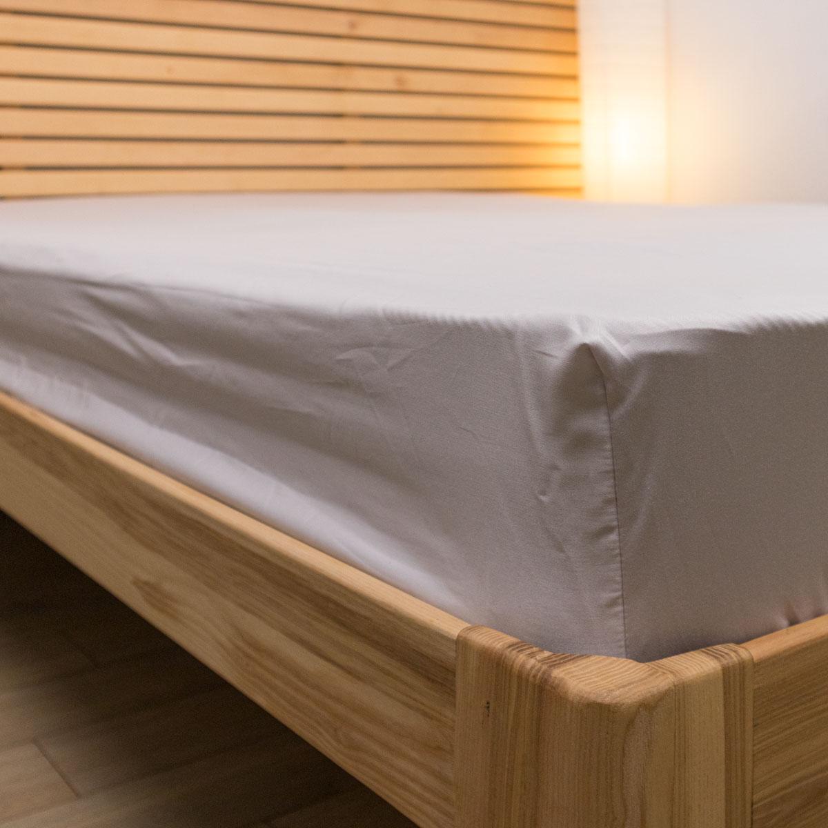 Простынь на резинке двуспальная сатин 100% хлопок 125 г/м2 180х200х25 см Светло-серый (chn-pnr-sa-180-25-lgrey) - фото 2 Простынь на резинке двуспальная сатин 100% хлопок 125 г/м2 180х200х25 см Светло-серый (chn-pnr-sa-180-25-lgrey) - фото 2