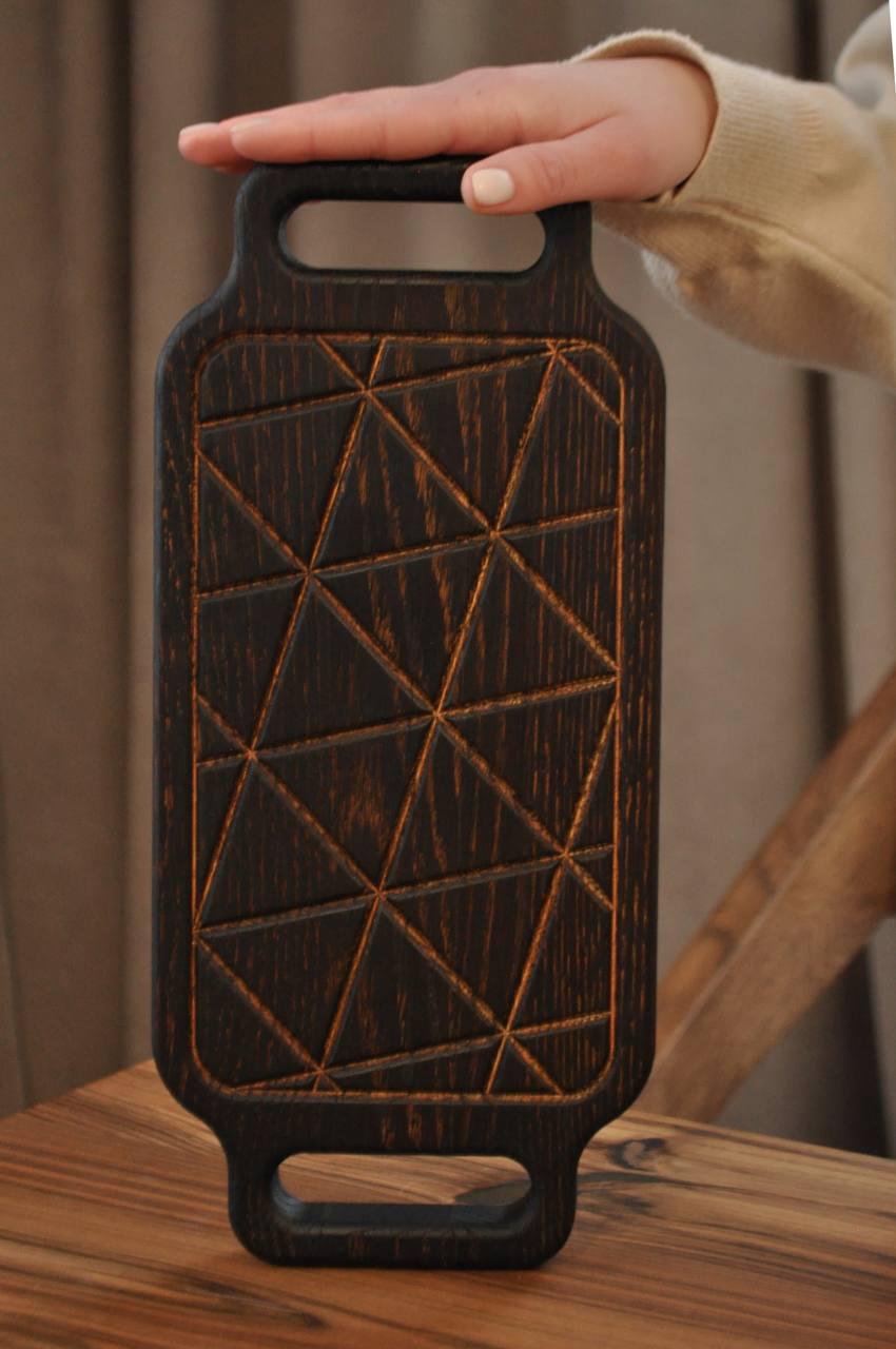 Доска деревянная обожженная с ручками для подачи блюд (9674927) - фото 2 Доска деревянная обожженная с ручками для подачи блюд (9674927) - фото 2